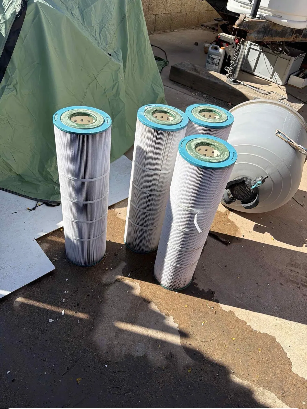 Clean pool filter after professional cleaning service in Tempe AZ